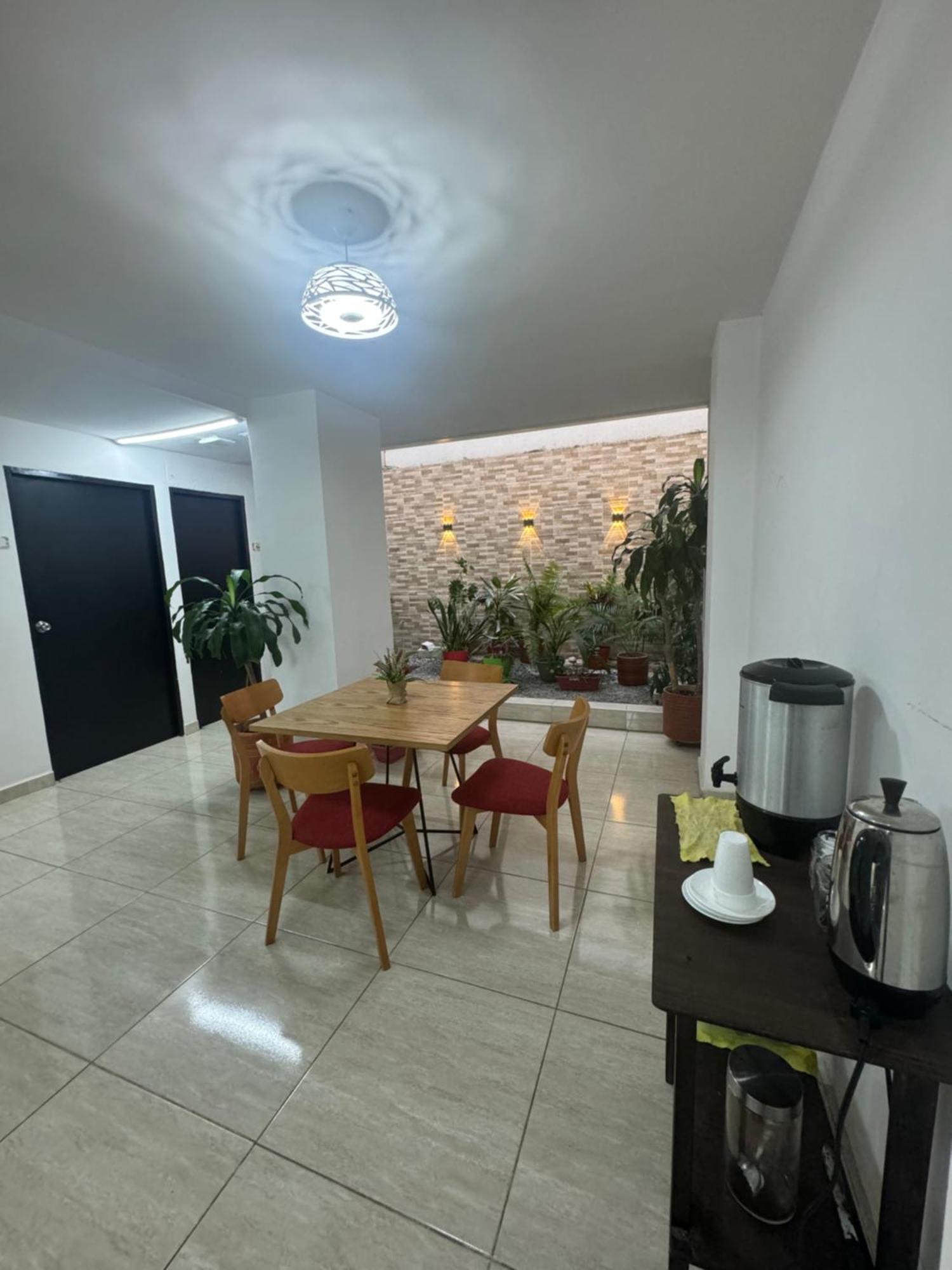 Hotel Mar Inn Калі Екстер'єр фото